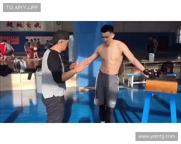 [CBA]赵继伟晃开防守 骑马射箭轻松拿下两分.